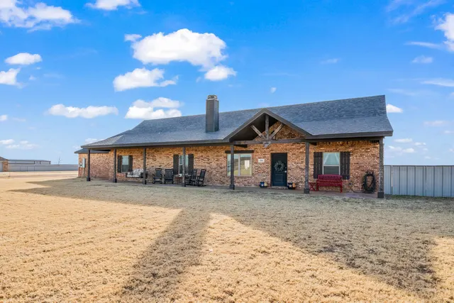Photo 2 — 516 Nora Road, Tahoka, TX 79373