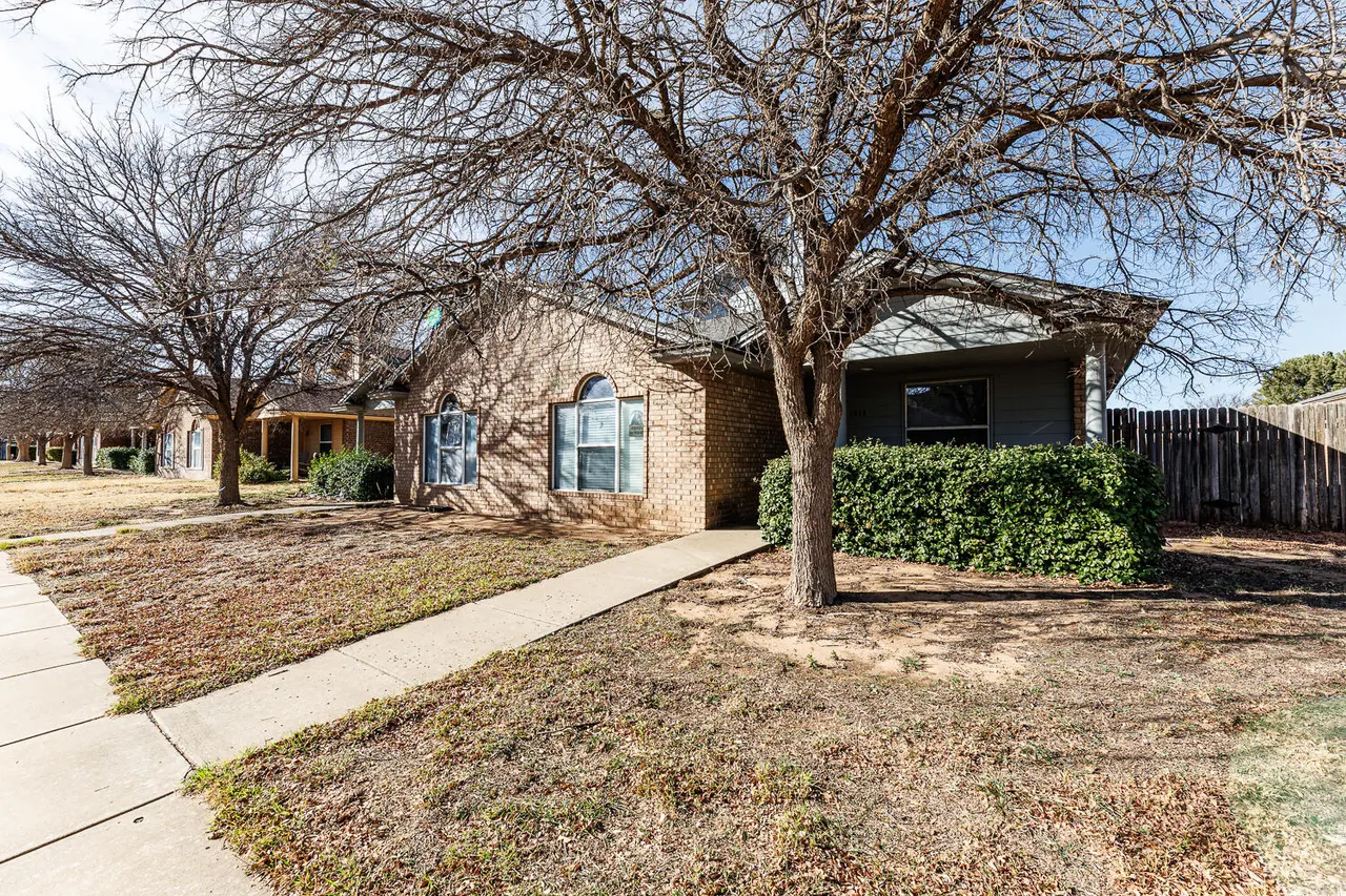 Photo 3 — 3414 97th Street, Lubbock, TX 79423