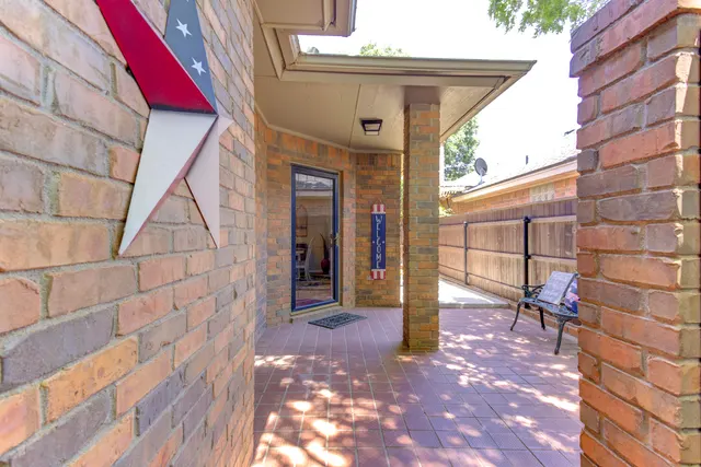 Photo 7 — 118 N Vicksburg Avenue, Lubbock, TX 79416