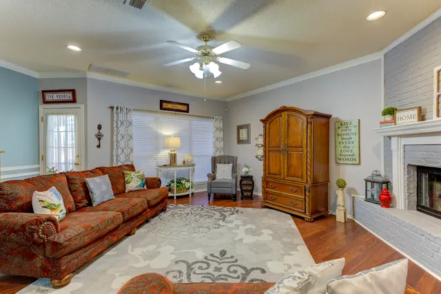 Photo 2 — 118 N Vicksburg Avenue, Lubbock, TX 79416