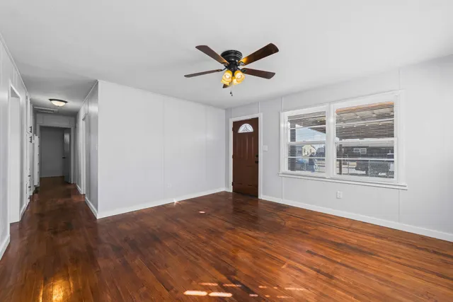 Photo 2 — 3017 E 3rd Street, Lubbock, TX 79403