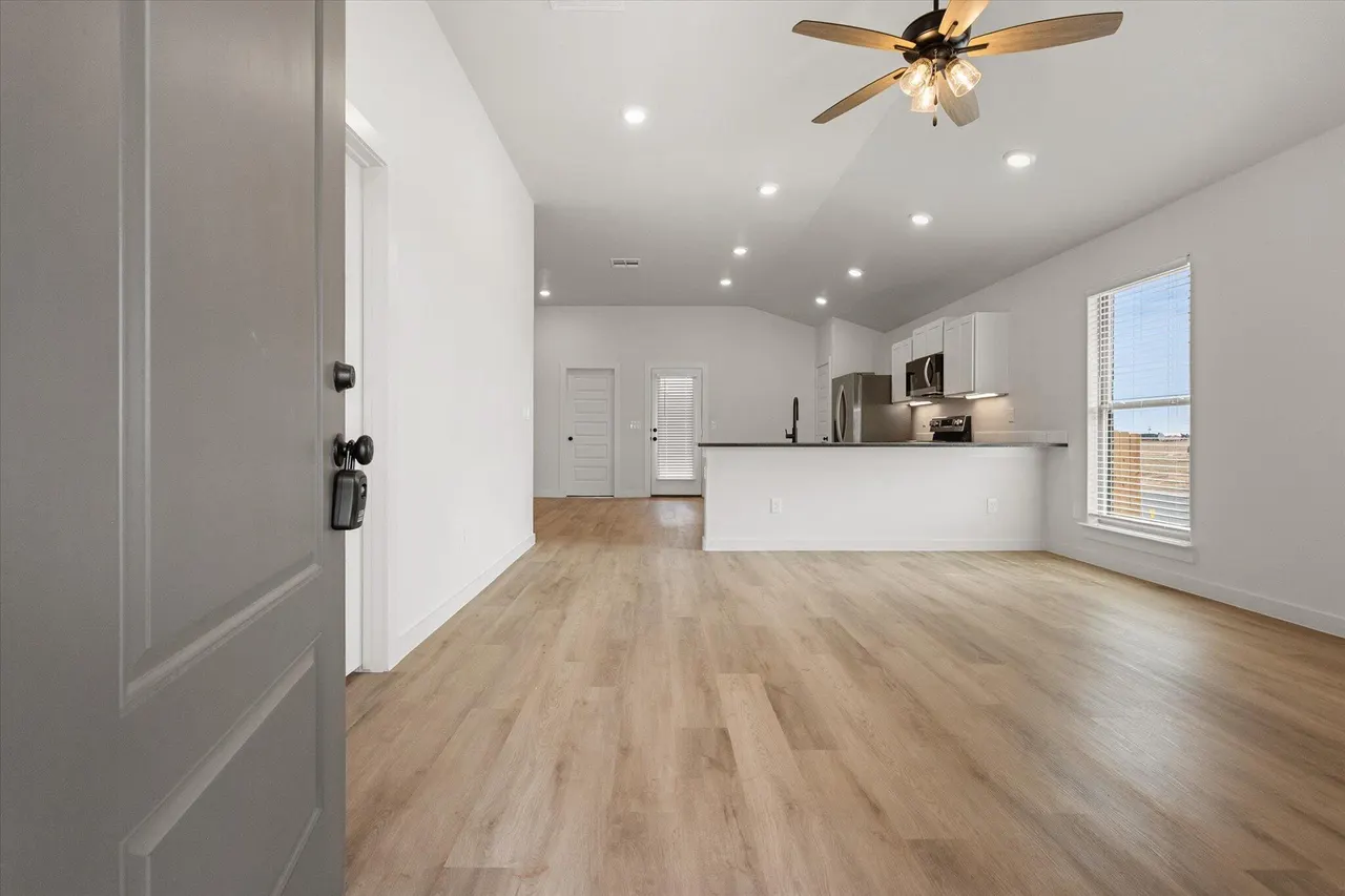 Photo 2 — 2426 Aberdeen Avenue, Wolfforth, TX 79382
