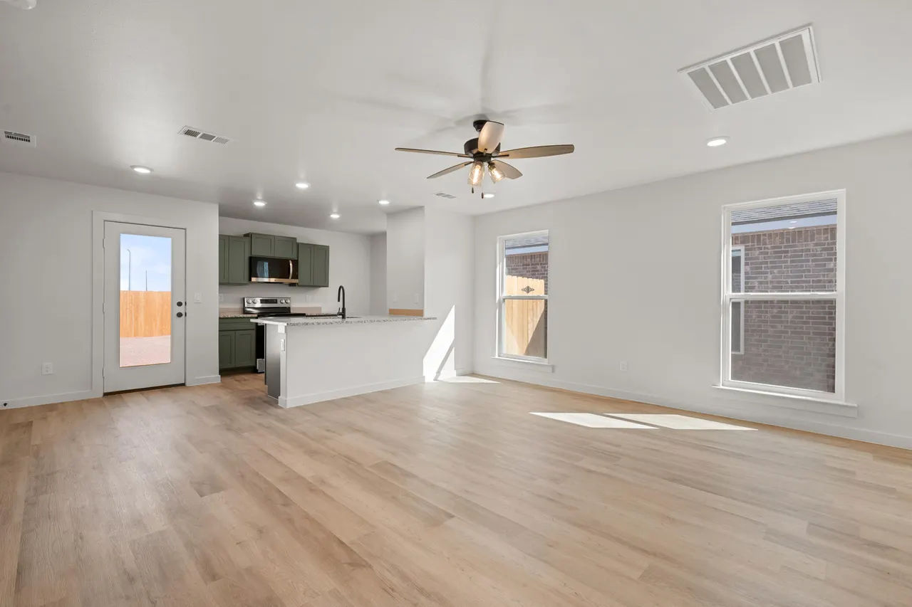 Photo 5 — 5526 Rice Street, Lubbock, TX 79416