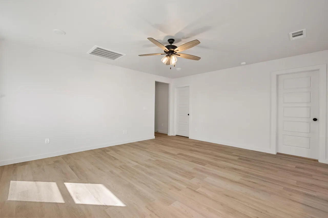 Photo 7 — 5526 Rice Street, Lubbock, TX 79416