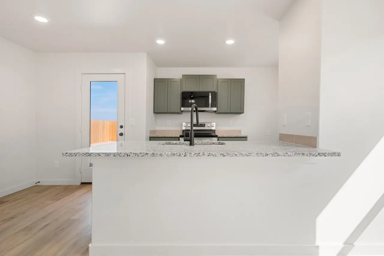 Photo 9 — 5526 Rice Street, Lubbock, TX 79416