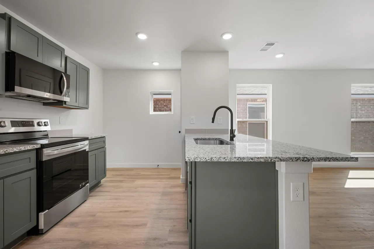 Photo 14 — 5526 Rice Street, Lubbock, TX 79416