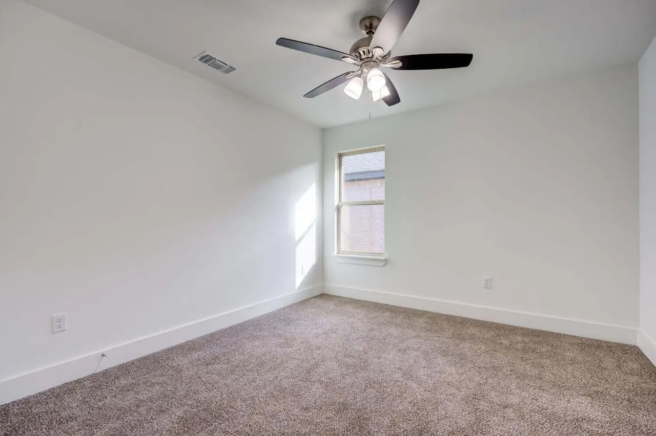 Photo 11 — 7808 97th Street, Lubbock, TX 79424