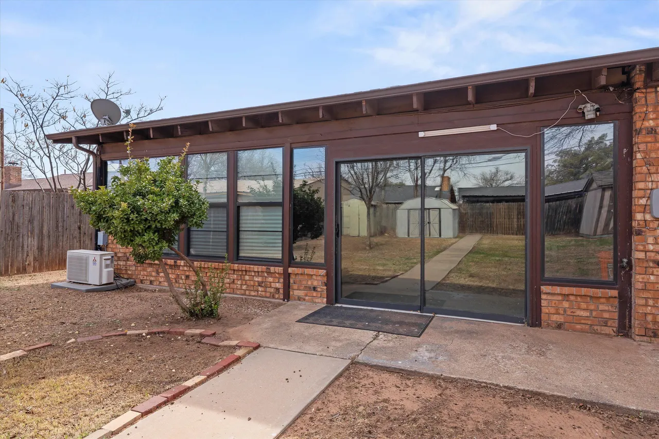 Photo 29 — 908 W Main Street, Post, TX 79356