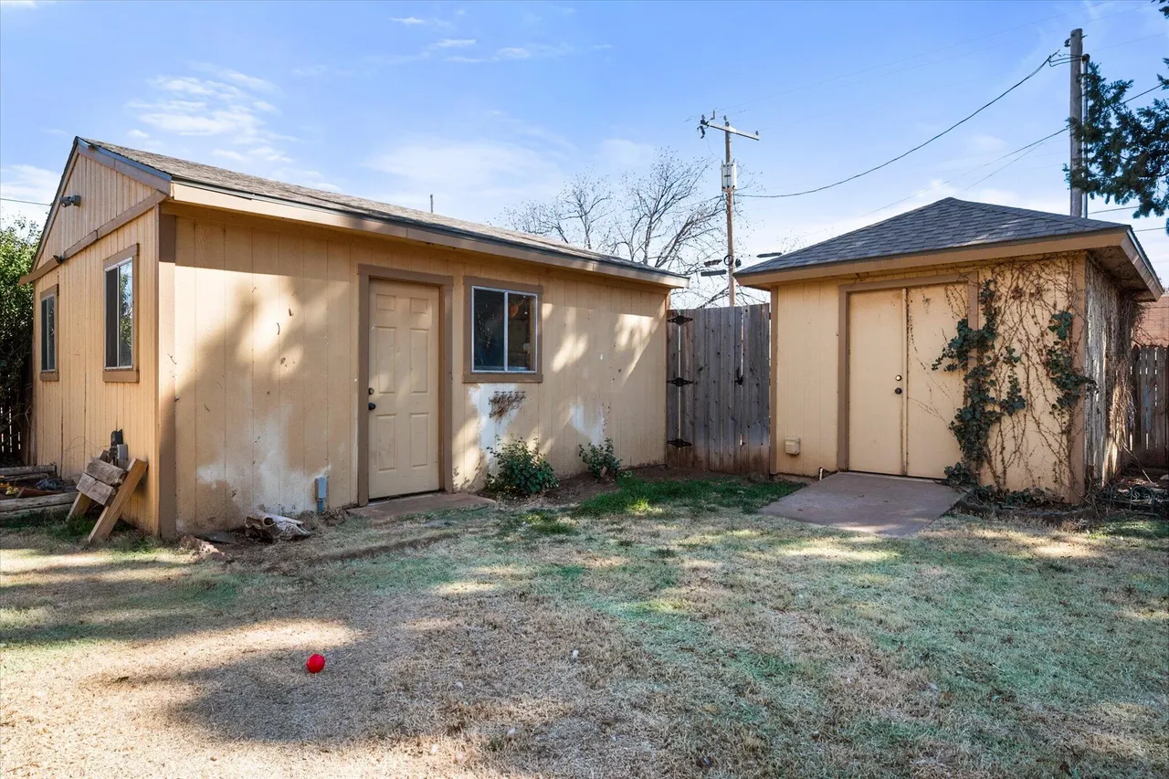 Photo 36 — 2429 N 1st Street, Tahoka, TX 79373