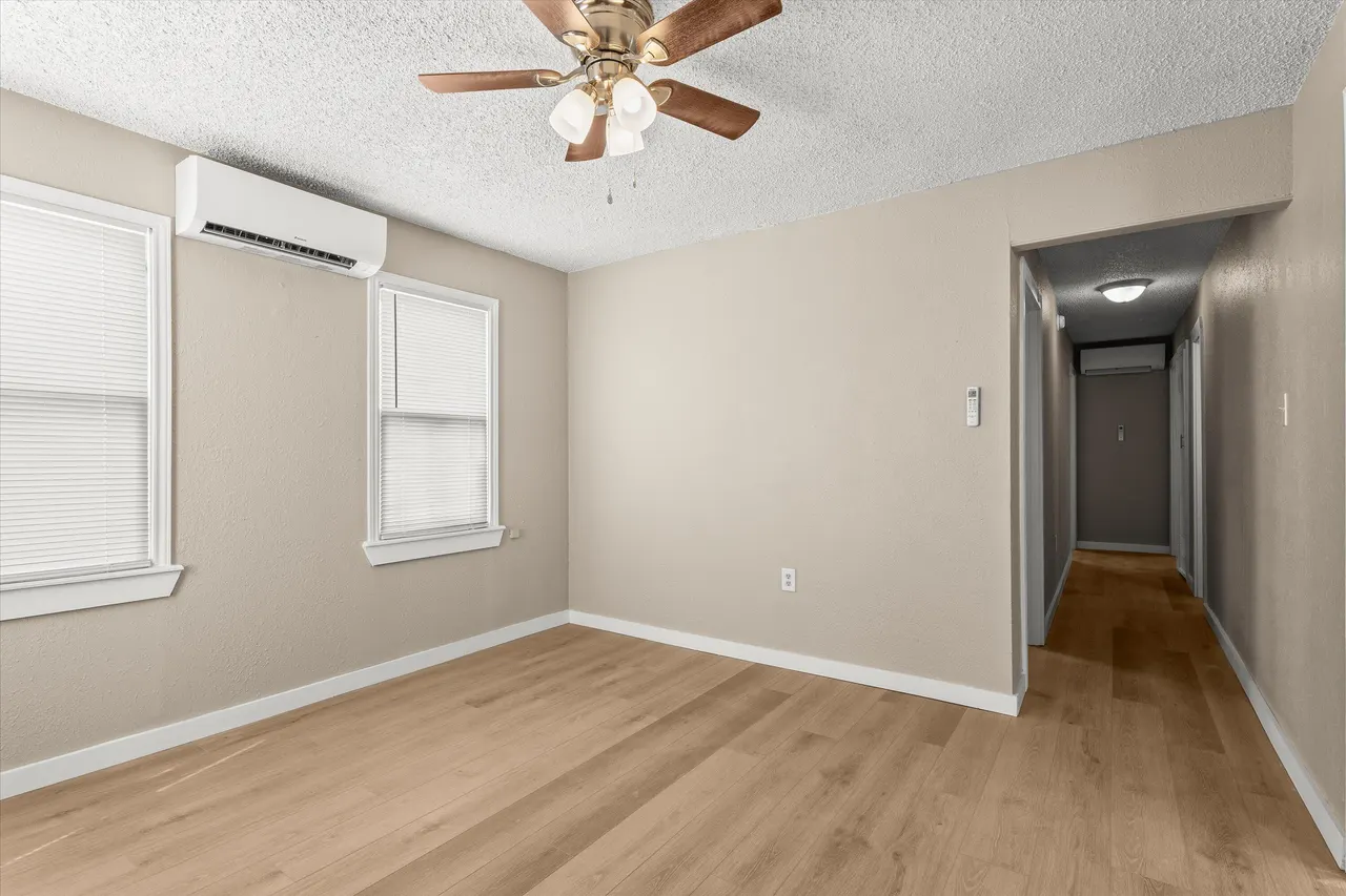 Photo 3 — 1209 13th Street, Levelland, TX 79336
