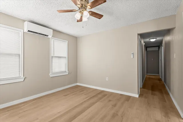 Photo 3 — 1209 13th Street, Levelland, TX 79336