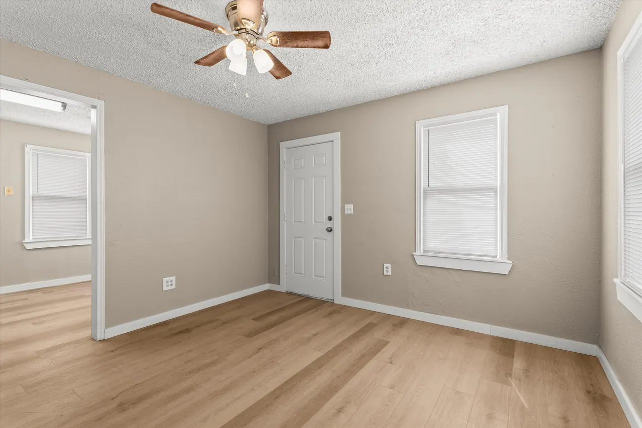 Photo 5 — 1209 13th Street, Levelland, TX 79336