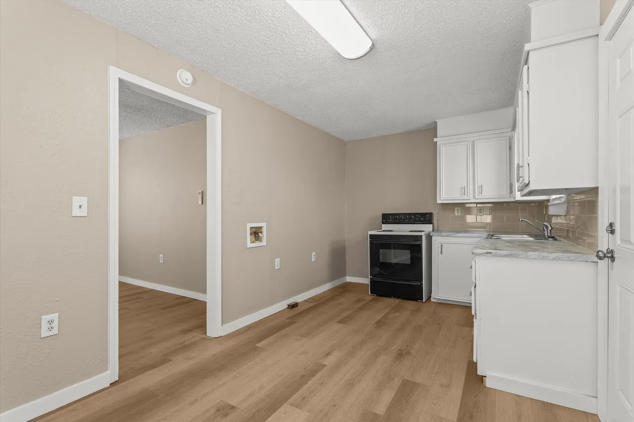 Photo 8 — 1209 13th Street, Levelland, TX 79336