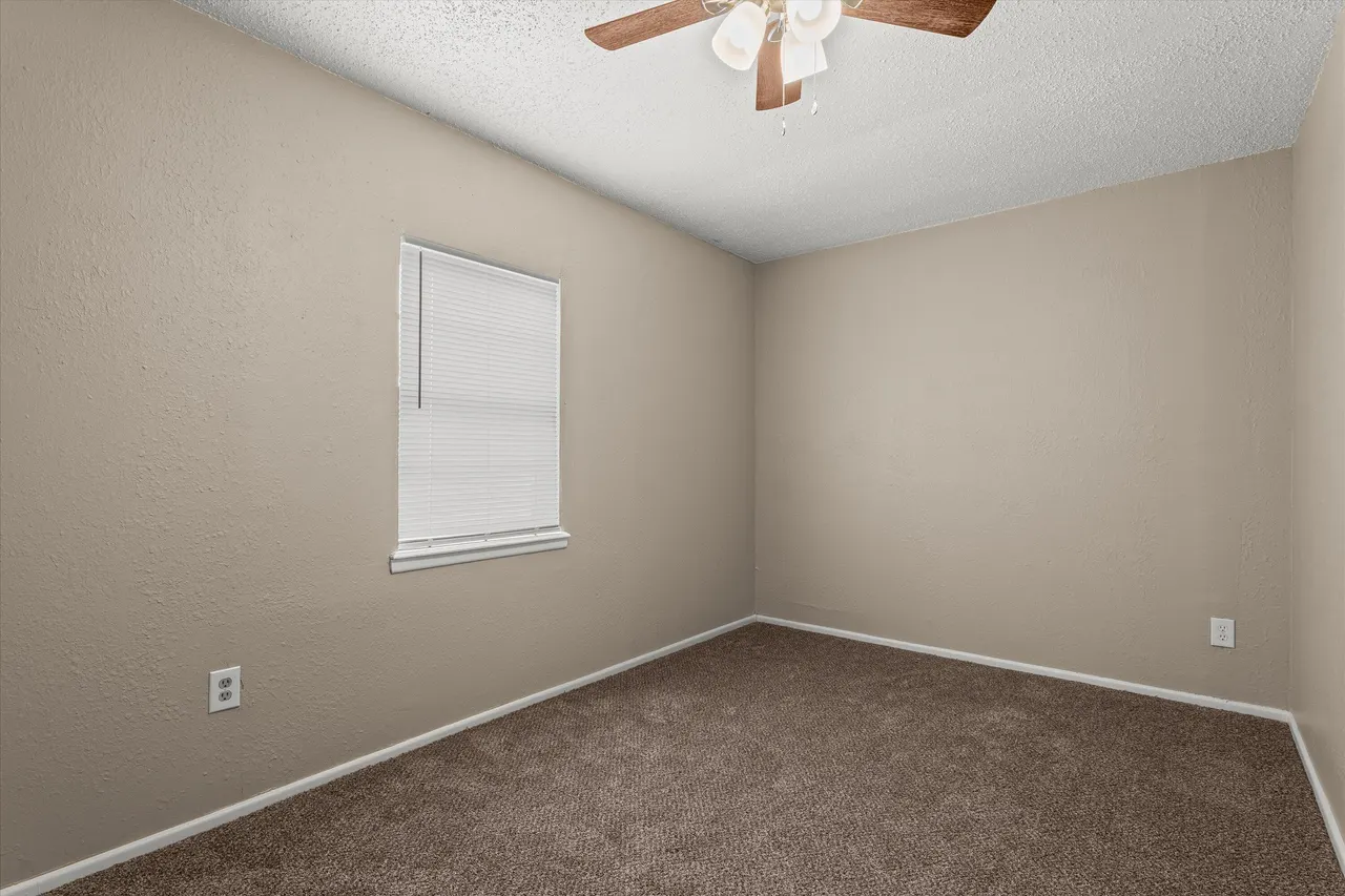 Photo 16 — 1209 13th Street, Levelland, TX 79336