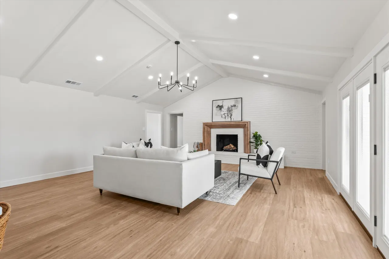 Photo 5 — 206 Sandalwood Lane, Levelland, TX 79336