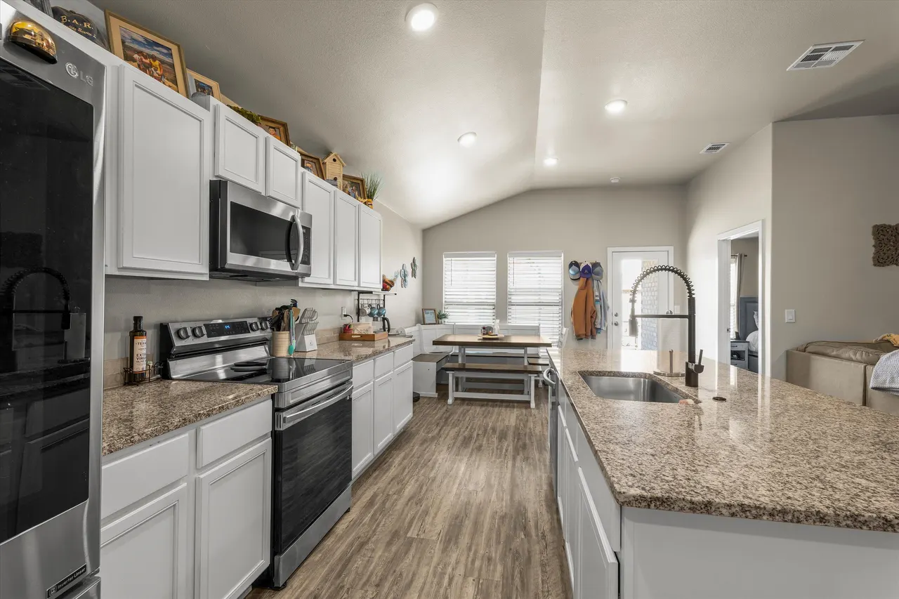 Photo 9 — 3310 Viola Avenue, Lubbock, TX 79407