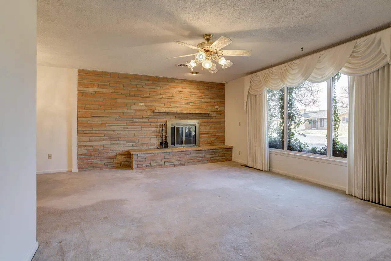 Photo 6 — 509 18th Street, Seagraves, TX 79359