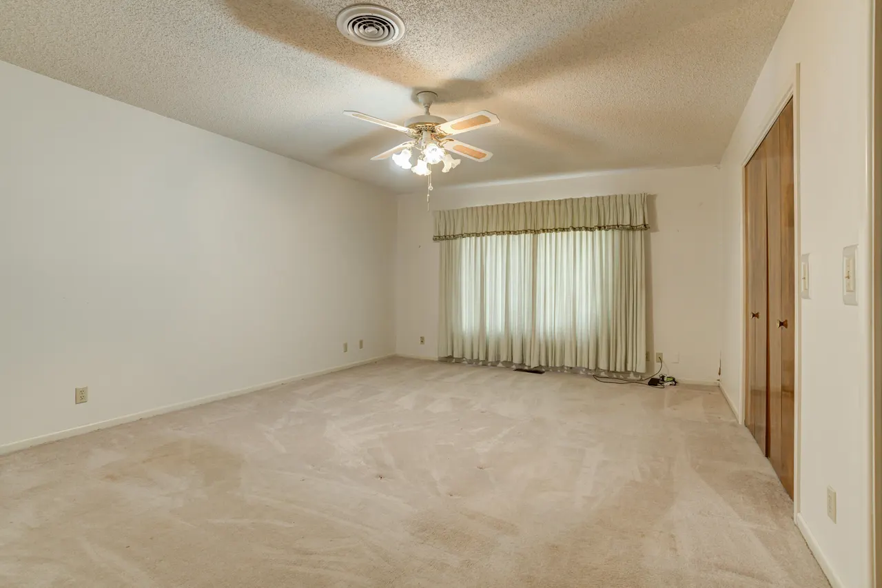 Photo 16 — 509 18th Street, Seagraves, TX 79359