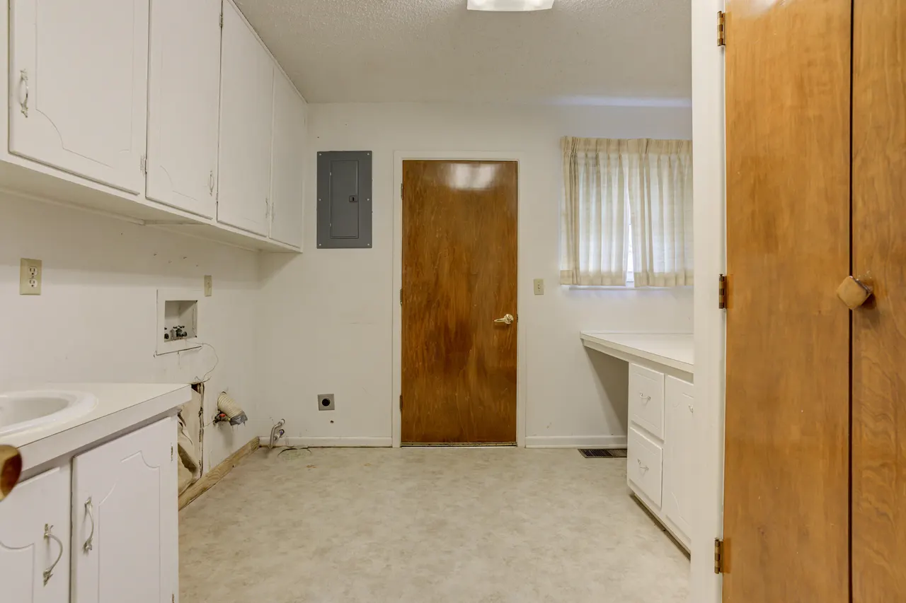 Photo 22 — 509 18th Street, Seagraves, TX 79359