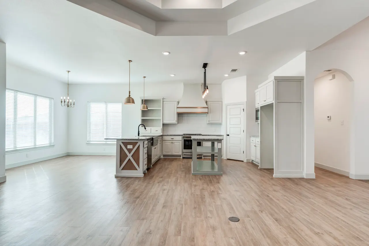 Photo 19 — 6805 51st Street, Lubbock, TX 79407