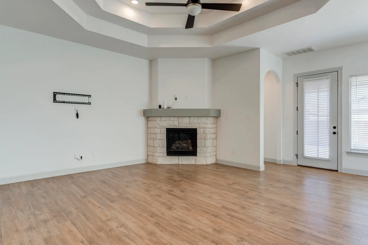 Photo 14 — 6805 51st Street, Lubbock, TX 79407