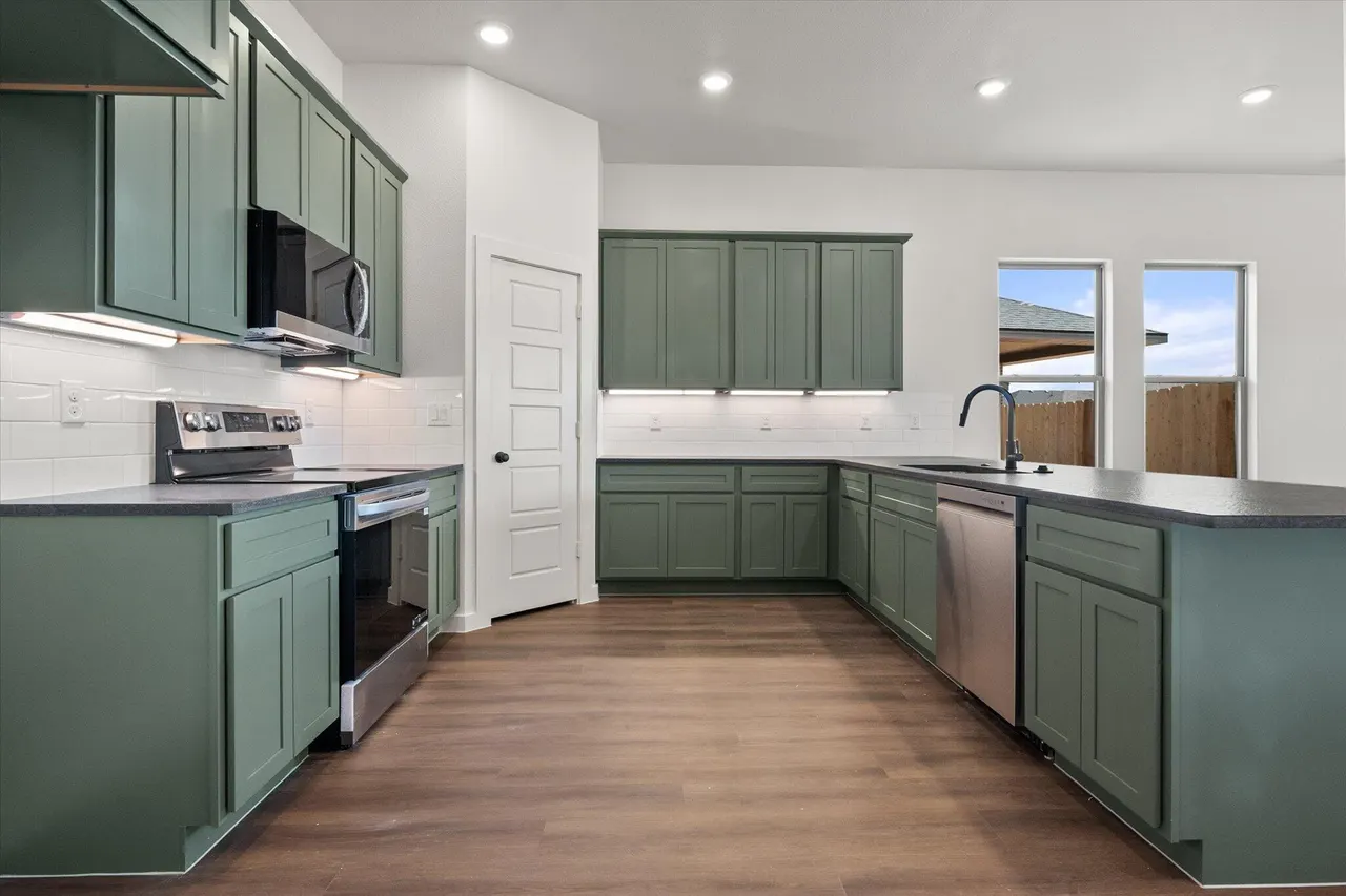 Photo 13 — 3027 137th Street, Lubbock, TX 79423