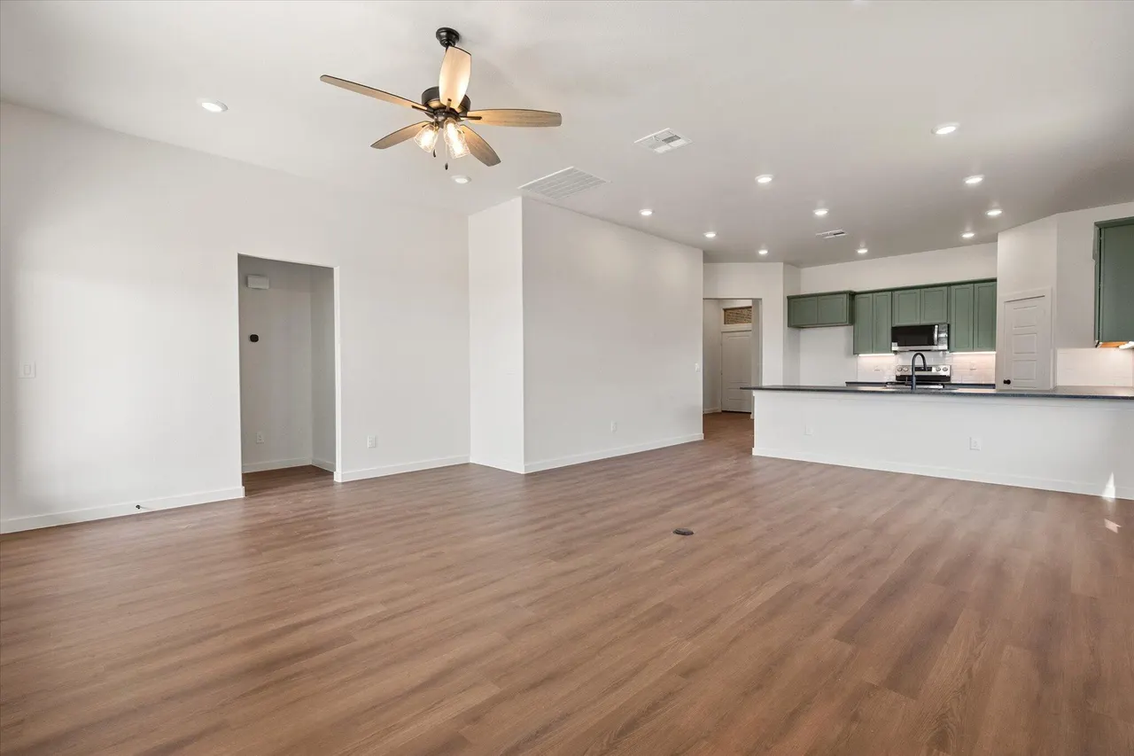 Photo 10 — 3027 137th Street, Lubbock, TX 79423