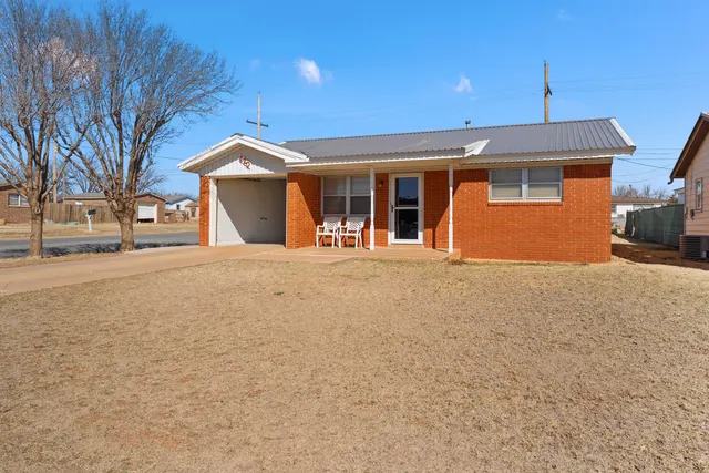 Front exterior — 420 7th Street, Wolfforth, TX 79382
