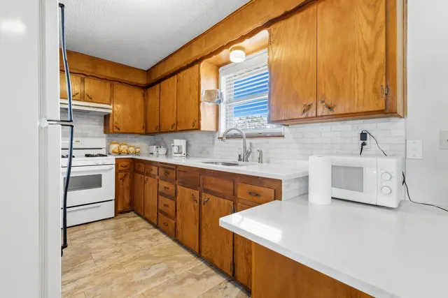 Photo 7 — 420 7th Street, Wolfforth, TX 79382