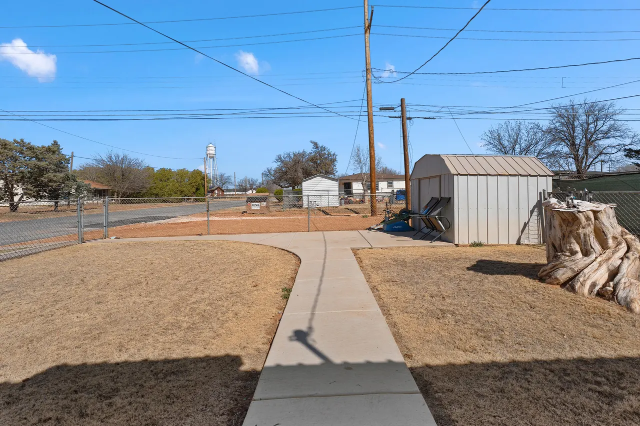 Photo 17 — 420 7th Street, Wolfforth, TX 79382
