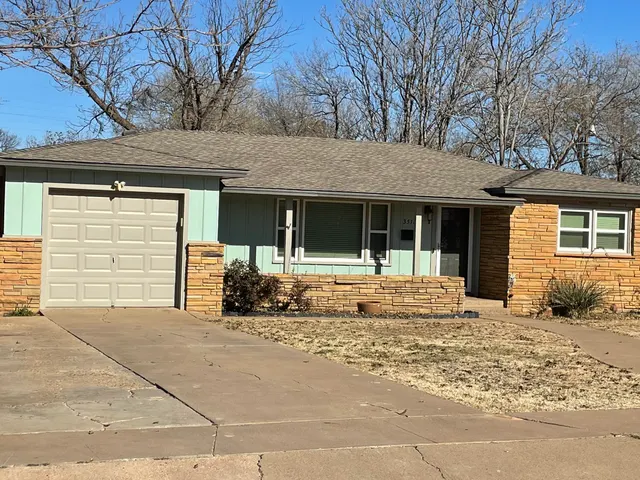 Photo 2 — 3518 39th Street, Lubbock, TX 79413