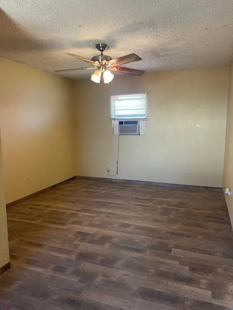 Photo 6 — 2512 40th Street, Lubbock, TX 79413