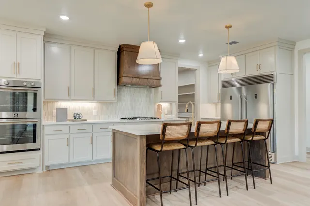 Photo 3 — 612 N 9th Street, Wolfforth, TX 79382