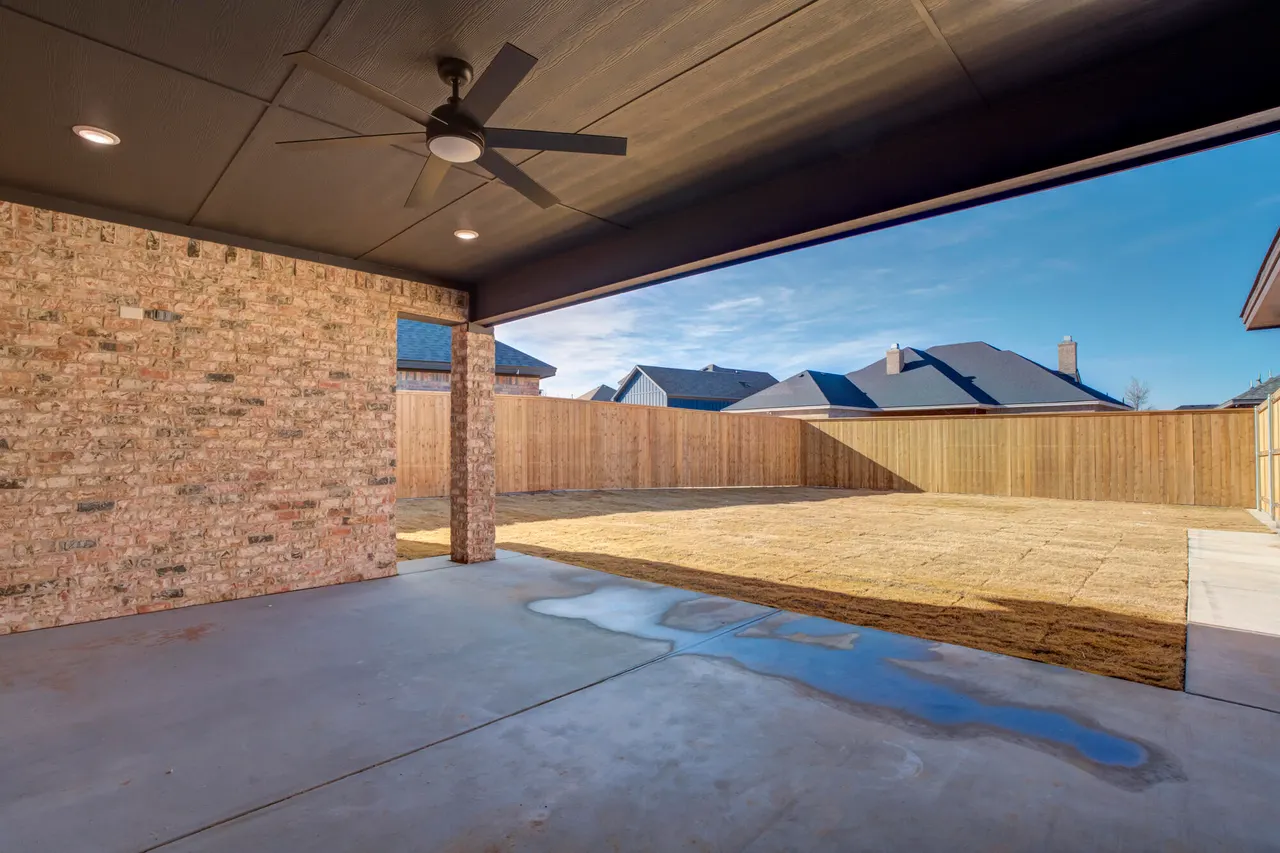 Photo 5 — 612 N 9th Street, Wolfforth, TX 79382