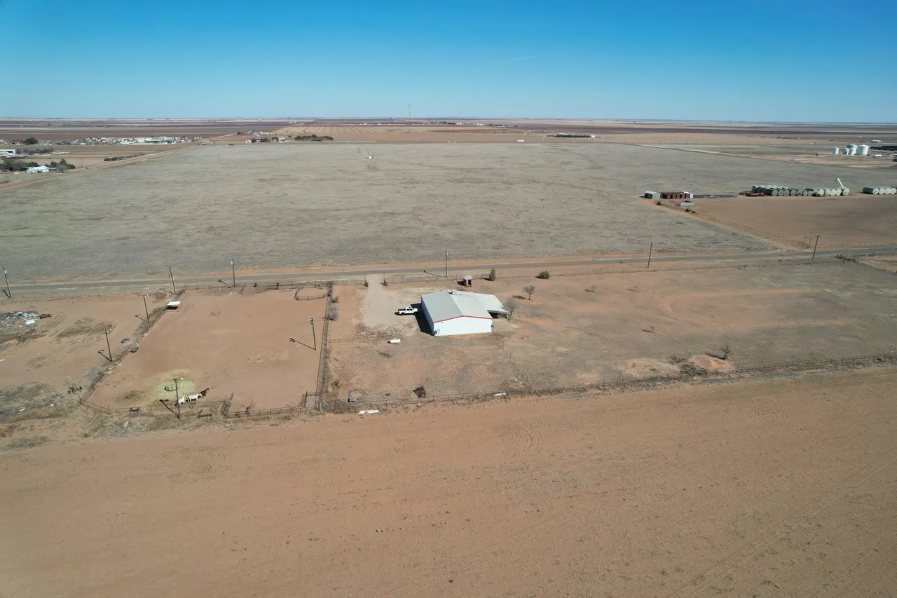 Photo 7 — 5608 Cactus Drive, Levelland, TX 79336