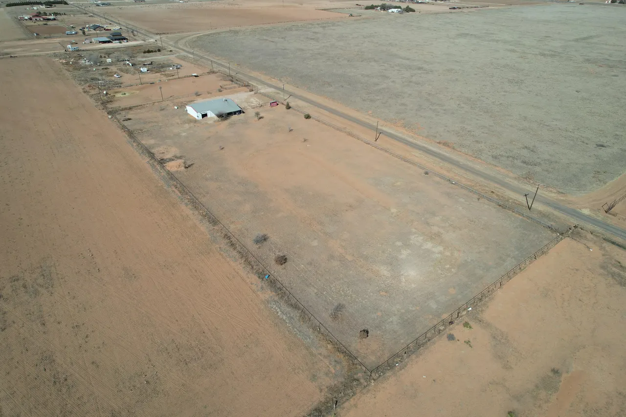 Photo 12 — 5608 Cactus Drive, Levelland, TX 79336