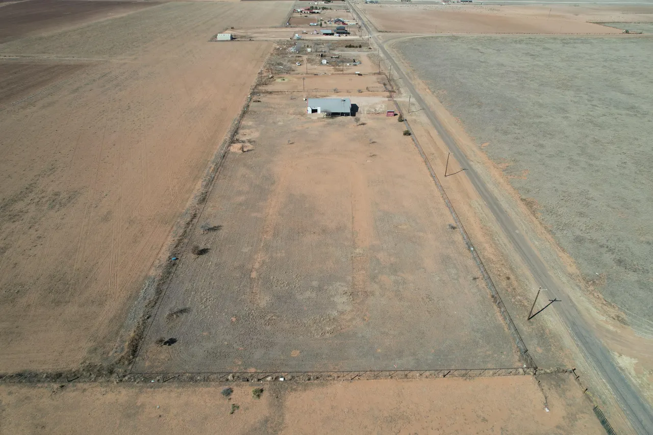 Photo 13 — 5608 Cactus Drive, Levelland, TX 79336