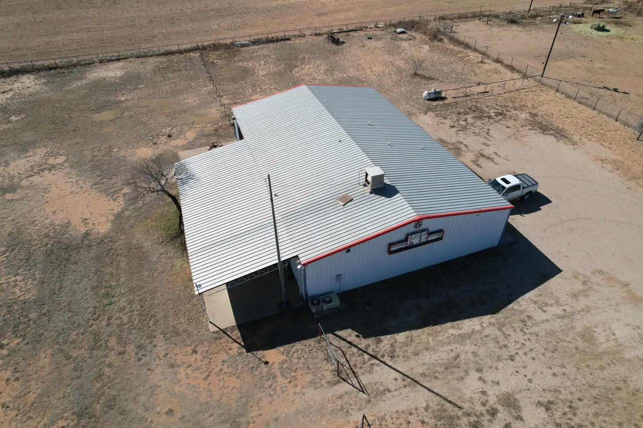 Photo 16 — 5608 Cactus Drive, Levelland, TX 79336