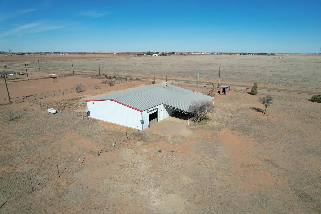 Photo 17 — 5608 Cactus Drive, Levelland, TX 79336