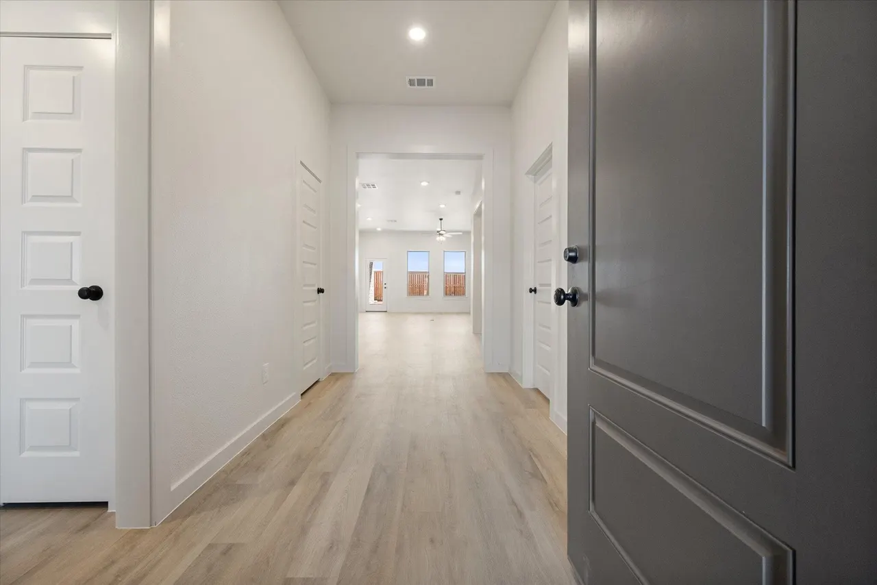 Photo 2 — 2912 Sunflower Avenue, Wolfforth, TX 79382