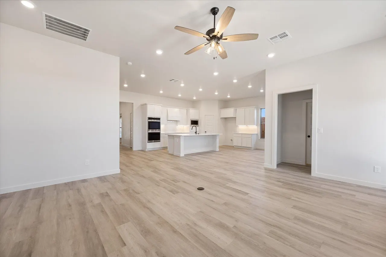 Photo 12 — 2912 Sunflower Avenue, Wolfforth, TX 79382