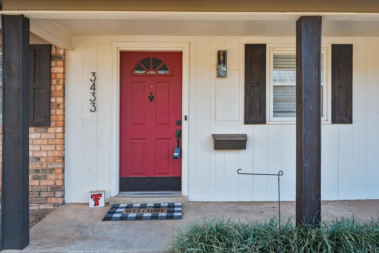 Photo 4 — 3433 60th Street, Lubbock, TX 79413