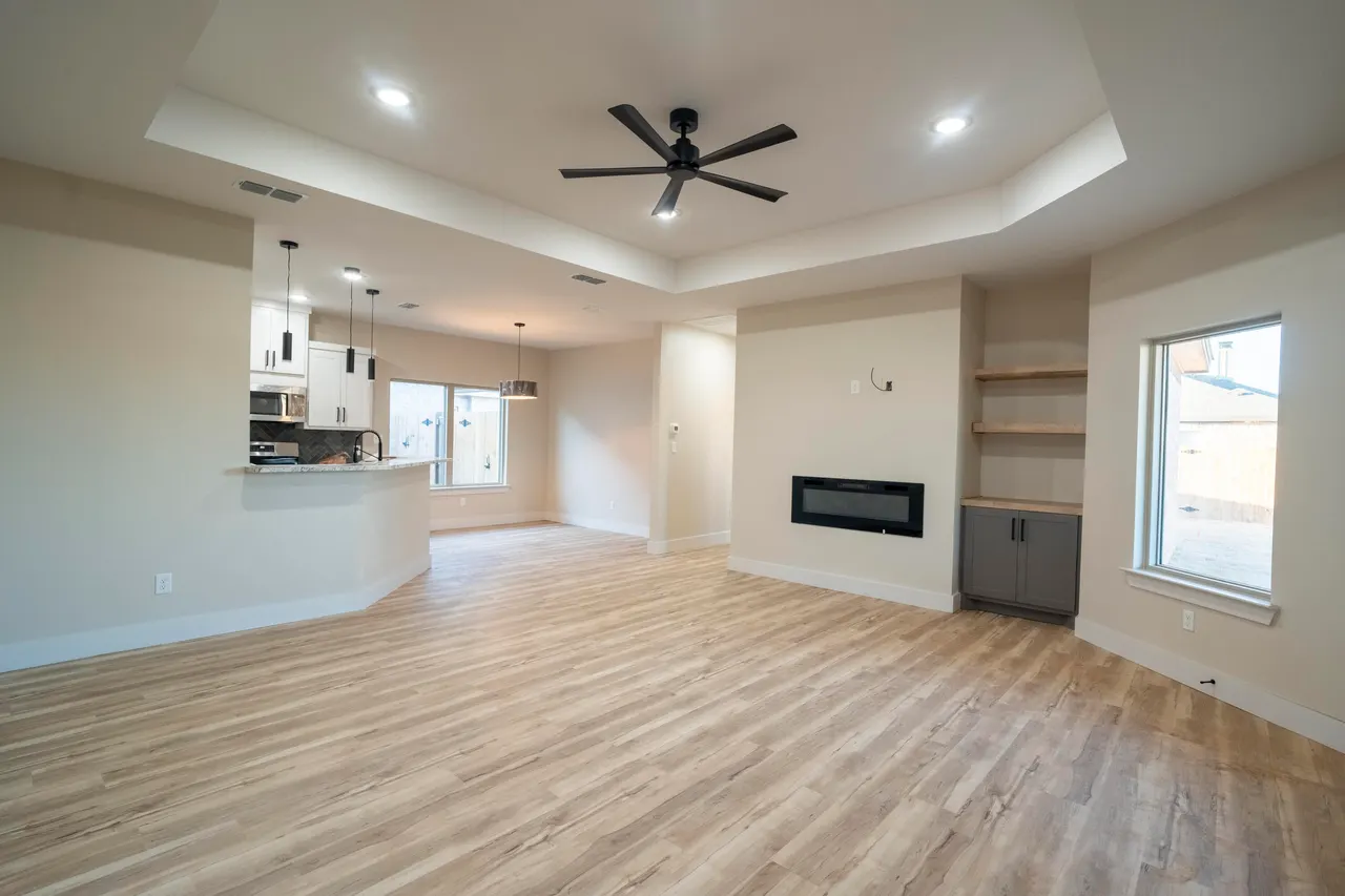 Photo 2 — 6902 16th Street, Lubbock, TX 79416