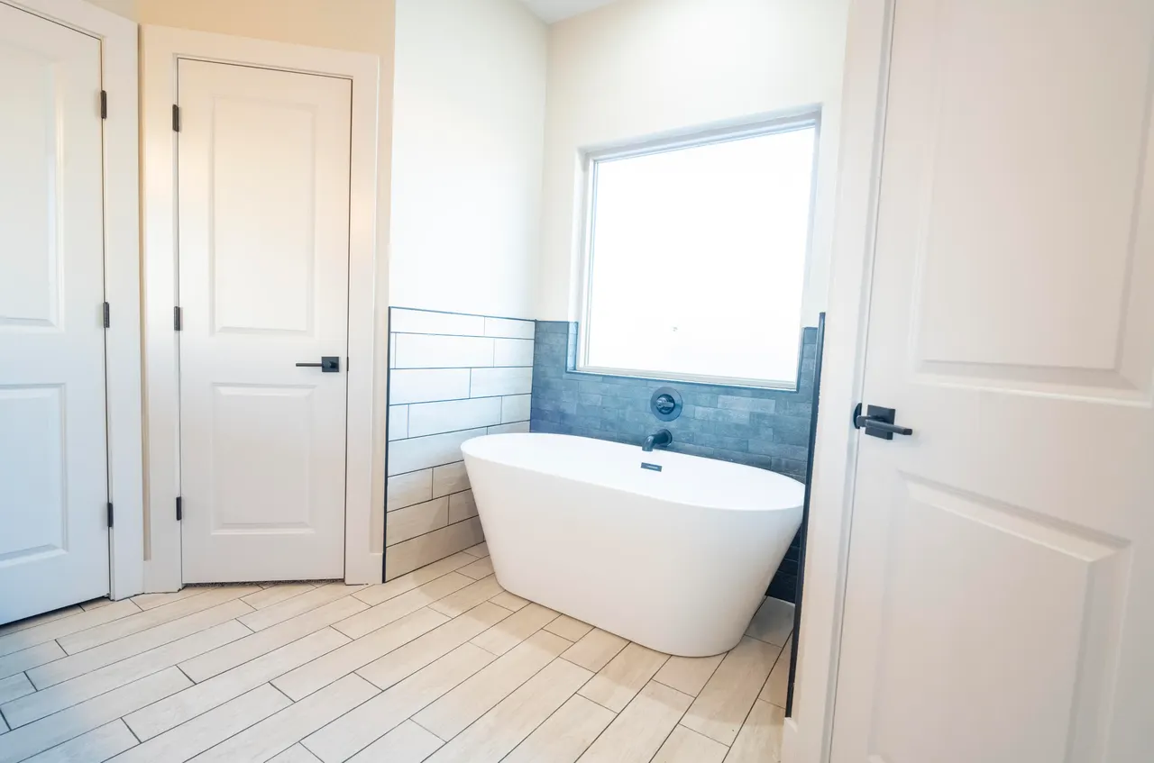 Photo 11 — 6902 16th Street, Lubbock, TX 79416