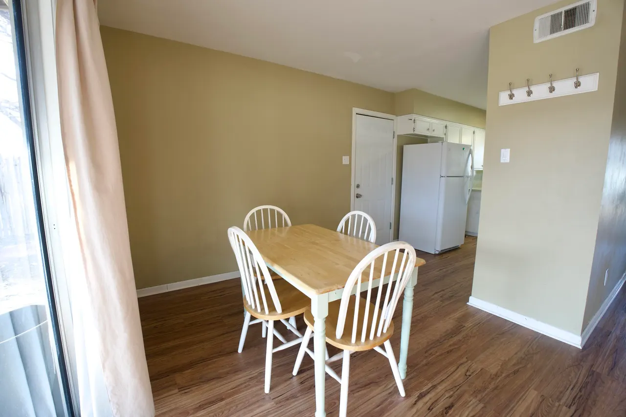 Photo 7 — 3707 32nd Street, Lubbock, TX 79410