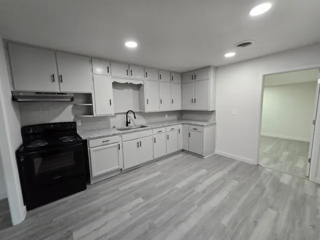 Photo 3 — 205 N 21st, Lamesa, TX 79331