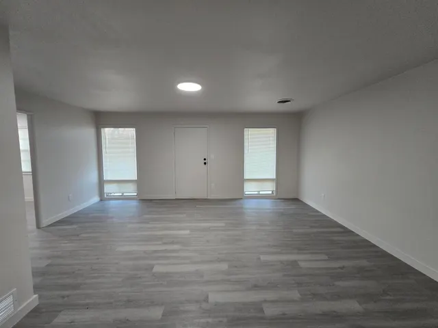 Photo 2 — 205 N 21st, Lamesa, TX 79331