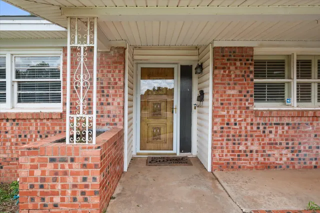 Photo 2 — 2713 59th Street, Lubbock, TX 79413