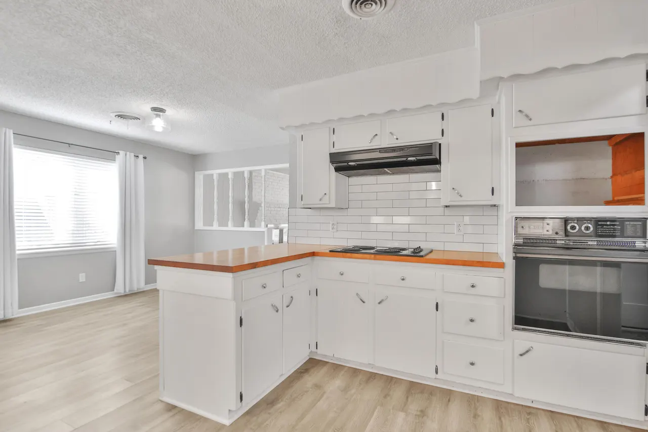 Photo 5 — 5424 30th Street, Lubbock, TX 79407