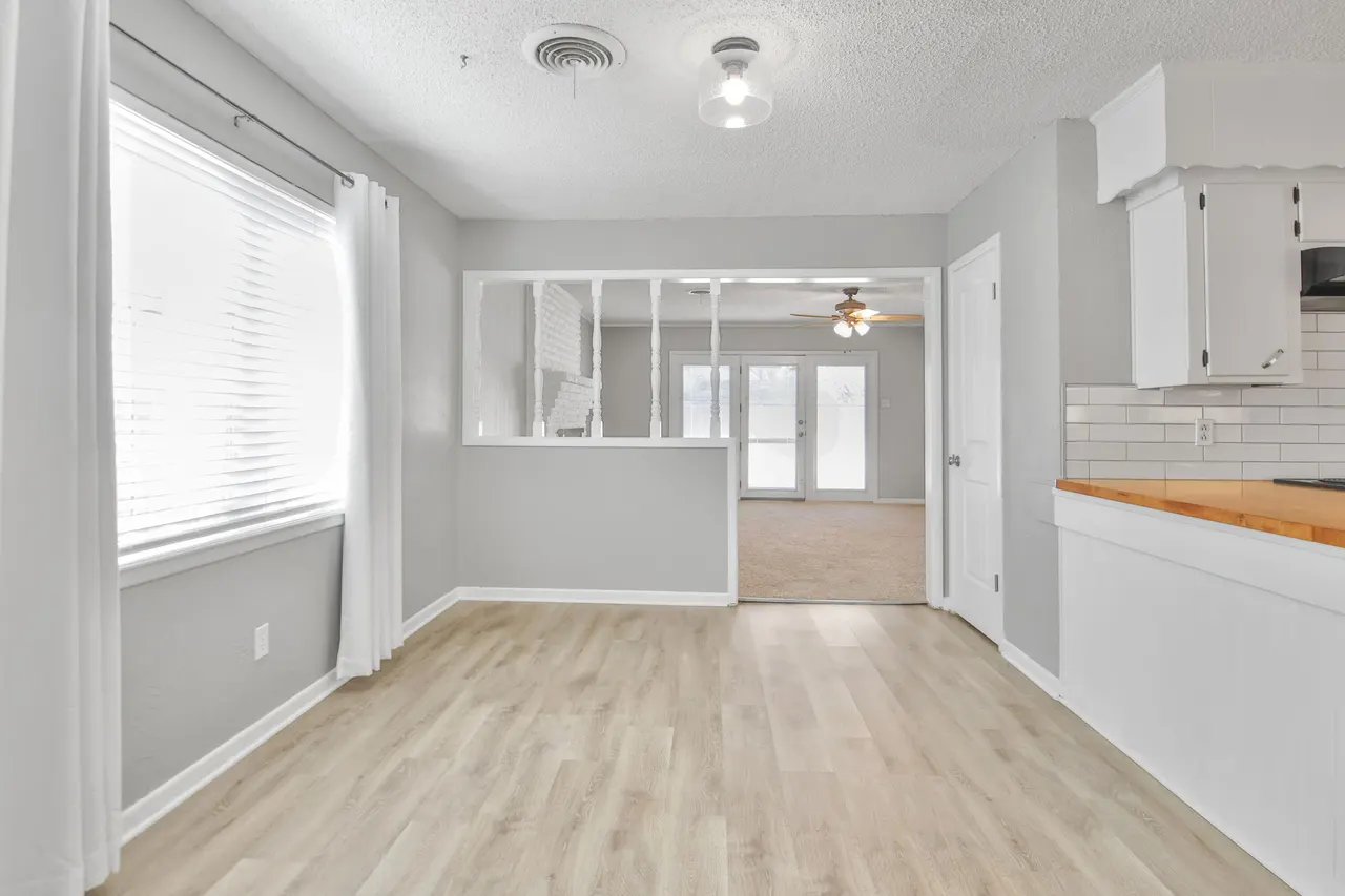 Photo 6 — 5424 30th Street, Lubbock, TX 79407